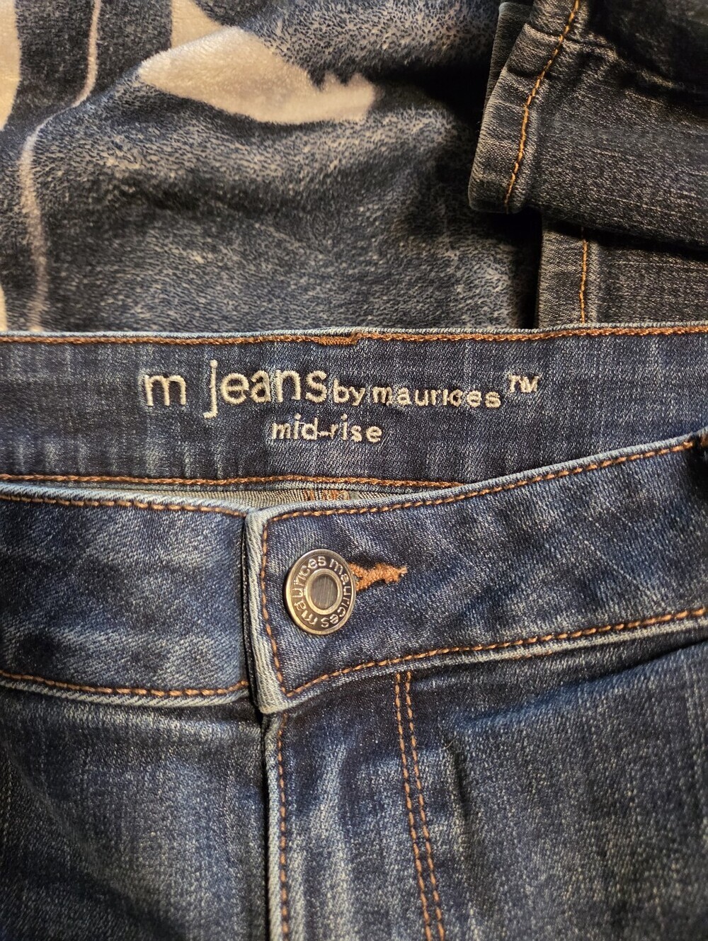 m jeans by maurices Distressed Mid-Rise Skinny Jeans Medium Wash XXL Long - Picture 4 of 6